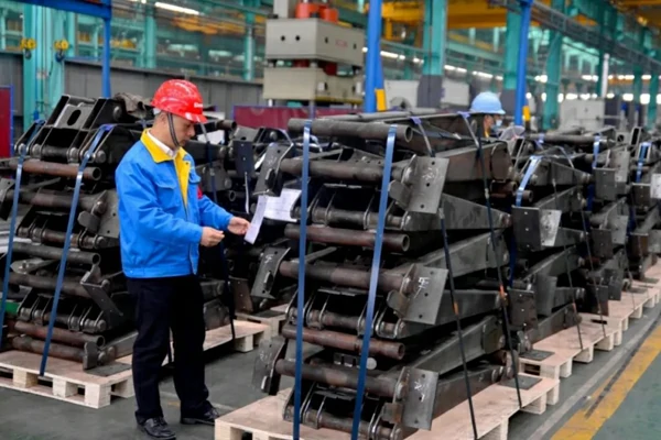 metal parts fabrication for hydraulic unit of trailers